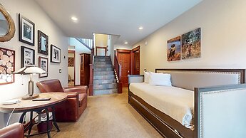 Timbers #2 4 Bedroom Townhouse