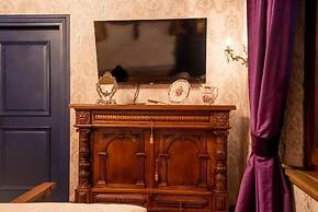 Castle Boutique Hotel