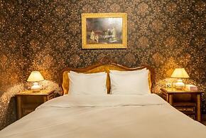 Castle Boutique Hotel