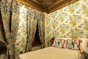 Castle Boutique Hotel