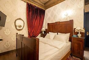 Castle Boutique Hotel