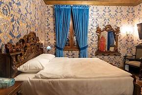 Castle Boutique Hotel