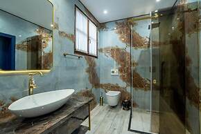 Castle Boutique Hotel