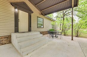 5 Blocks to Beach Access: Sanders Island Getaway!