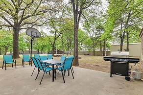 5 Blocks to Beach Access: Sanders Island Getaway!