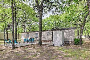 5 Blocks to Beach Access: Sanders Island Getaway!