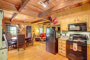 5 Mi to Dtwn Asheville: Tranquil Cabin Retreat!