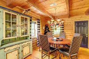 5 Mi to Dtwn Asheville: Tranquil Cabin Retreat!