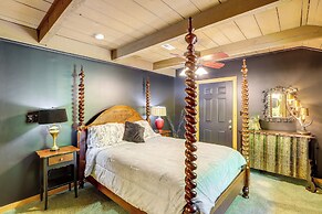 5 Mi to Dtwn Asheville: Tranquil Cabin Retreat!