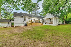 1 Mi to Miss State: Wremy Cottage w/ Deck & Yard