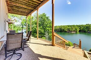Swim & Boat Docks: Lakefront Gem in Bella Vista!