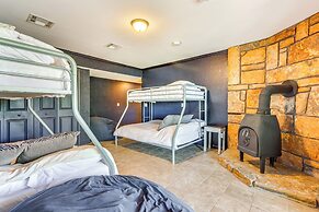 Swim & Boat Docks: Lakefront Gem in Bella Vista!