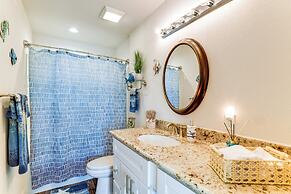 Fish & Swim: Waterfront Rockport Condo w/ Views!