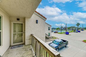 Fish & Swim: Waterfront Rockport Condo w/ Views!