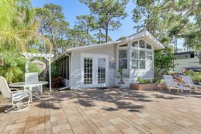 3 Mi to Nokomis Beach: Resort Home in Florida