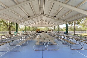 3 Mi to Nokomis Beach: Resort Home in Florida
