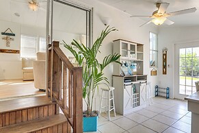 3 Mi to Nokomis Beach: Resort Home in Florida