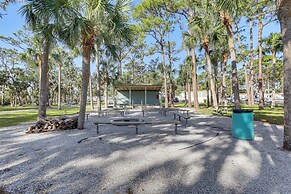 3 Mi to Nokomis Beach: Resort Home in Florida