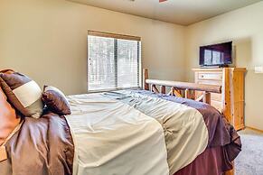 Family-friendly Hideaway Cabin in Lakeside!