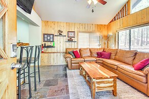 Family-friendly Hideaway Cabin in Lakeside!