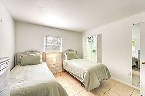 1 Mi to Dtwn Bonita Springs: Home w/ Lush Yard!