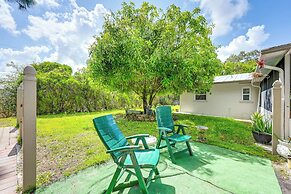 1 Mi to Dtwn Bonita Springs: Home w/ Lush Yard!