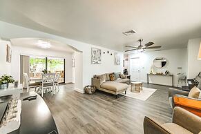 1 Mi to Dtwn Bonita Springs: Home w/ Lush Yard!