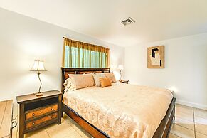 1 Mi to Dtwn Bonita Springs: Home w/ Lush Yard!