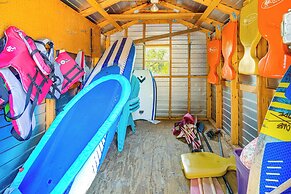 1 Mi to Downtown Lake Placid: Waterfront Retreat!