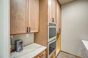 2 Mi to Lake Almanor: Home w/ Golf Course Views!