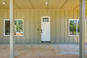 2 Mi to Lake Almanor: Home w/ Golf Course Views!