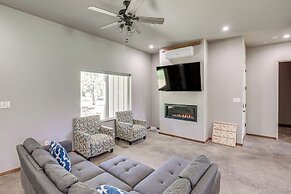 2 Mi to Lake Almanor: Home w/ Golf Course Views!