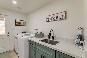 Walk to Dtwn Flagstaff: Home w/ Great Outdoor Area