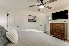 Walk to Dtwn Flagstaff: Home w/ Great Outdoor Area