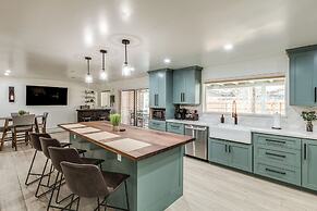 Walk to Dtwn Flagstaff: Home w/ Great Outdoor Area