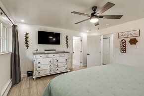 Walk to Dtwn Flagstaff: Home w/ Great Outdoor Area