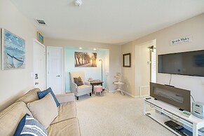 1 Mi to Ferry: Port Clinton Condo w/ Beach View!