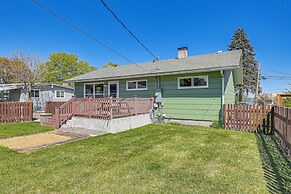Walk to Flathead Lake: Airy Home w/ Mtn Views!