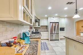 Luxury Yosemite Escape w/ Hot Tub & Game Zone!