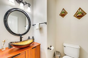 Luxury Yosemite Escape w/ Hot Tub & Game Zone!