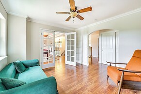 Luxury Yosemite Escape w/ Hot Tub & Game Zone!