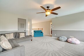 Community Perks at Luxe Houston Area Home!