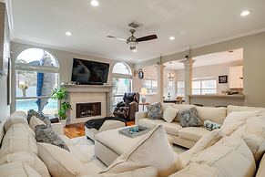 Community Perks at Luxe Houston Area Home!