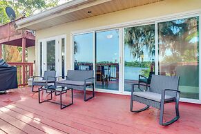 Fish, Swim & More: Lakefront Retreat in Ocklawaha!