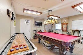 Fish, Swim & More: Lakefront Retreat in Ocklawaha!