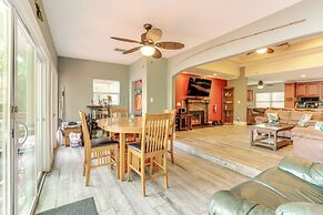 Fish, Swim & More: Lakefront Retreat in Ocklawaha!