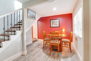 Fish, Swim & More: Lakefront Retreat in Ocklawaha!