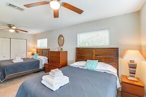 Fish, Swim & More: Lakefront Retreat in Ocklawaha!