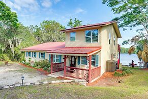 Fish, Swim & More: Lakefront Retreat in Ocklawaha!
