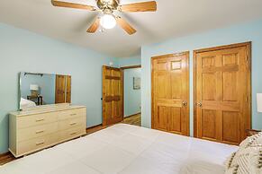 5 Mi to Lake Robinson: Bbq-ready Home w/ Pool